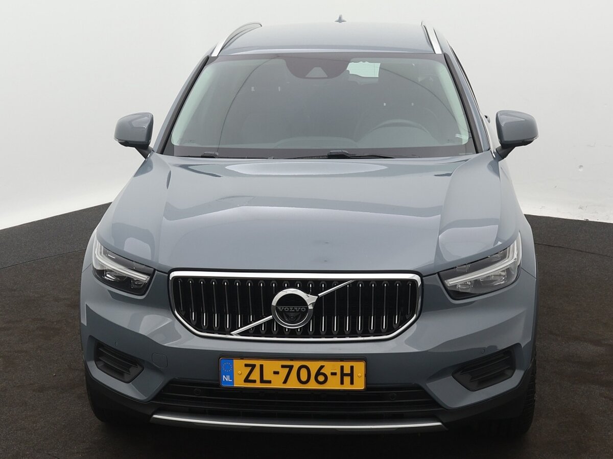 42194299 volvo xc40 1 5 t3 inscription leder trekhaak 9 02