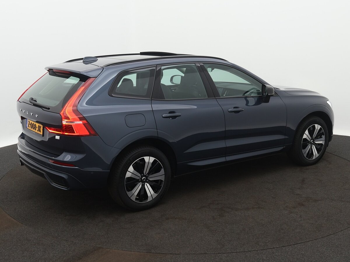 42187176 volvo xc60 2 0 t6 awd plus dark trekhaak leder 01