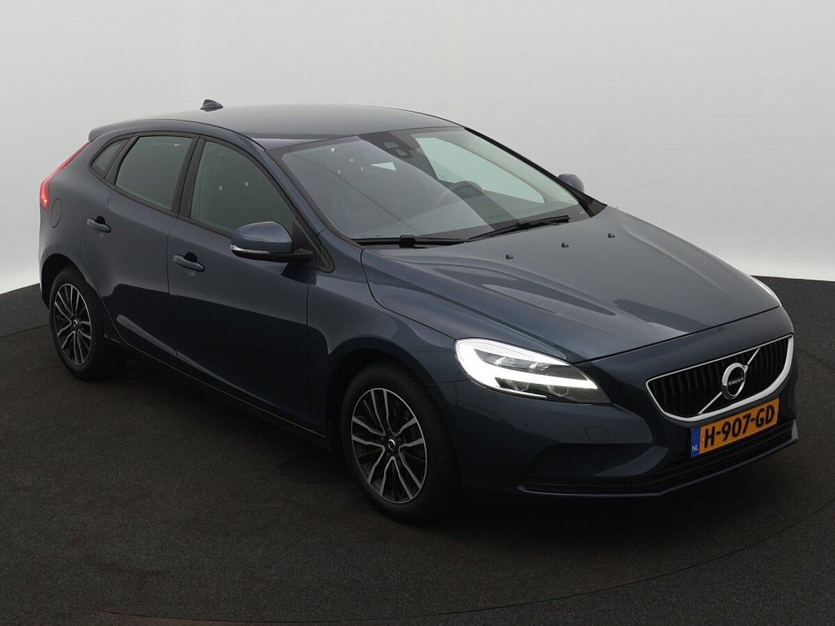 42182810 volvo v40 1 5 t2 polar 7 02