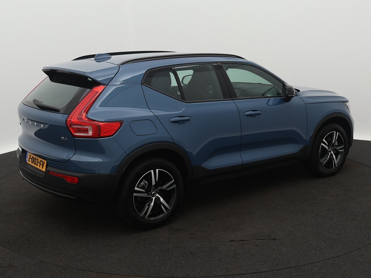 40891189 volvo xc40 2 0 b4 plus dark c78e39