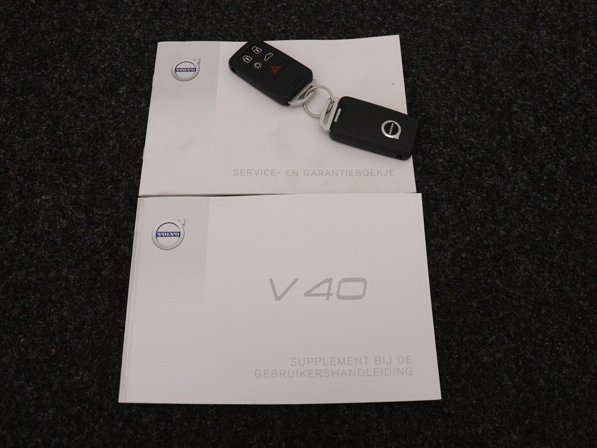 41820708 volvo v40 2 0 t2 nordic navi standkachel led koplampen 24