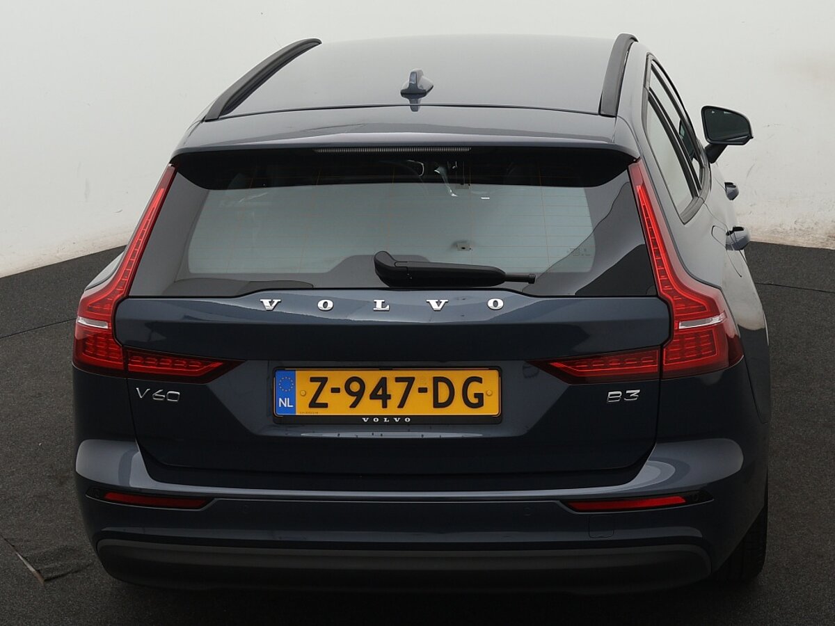 40000939 volvo v60 2 0 b3 essential edition f17be0