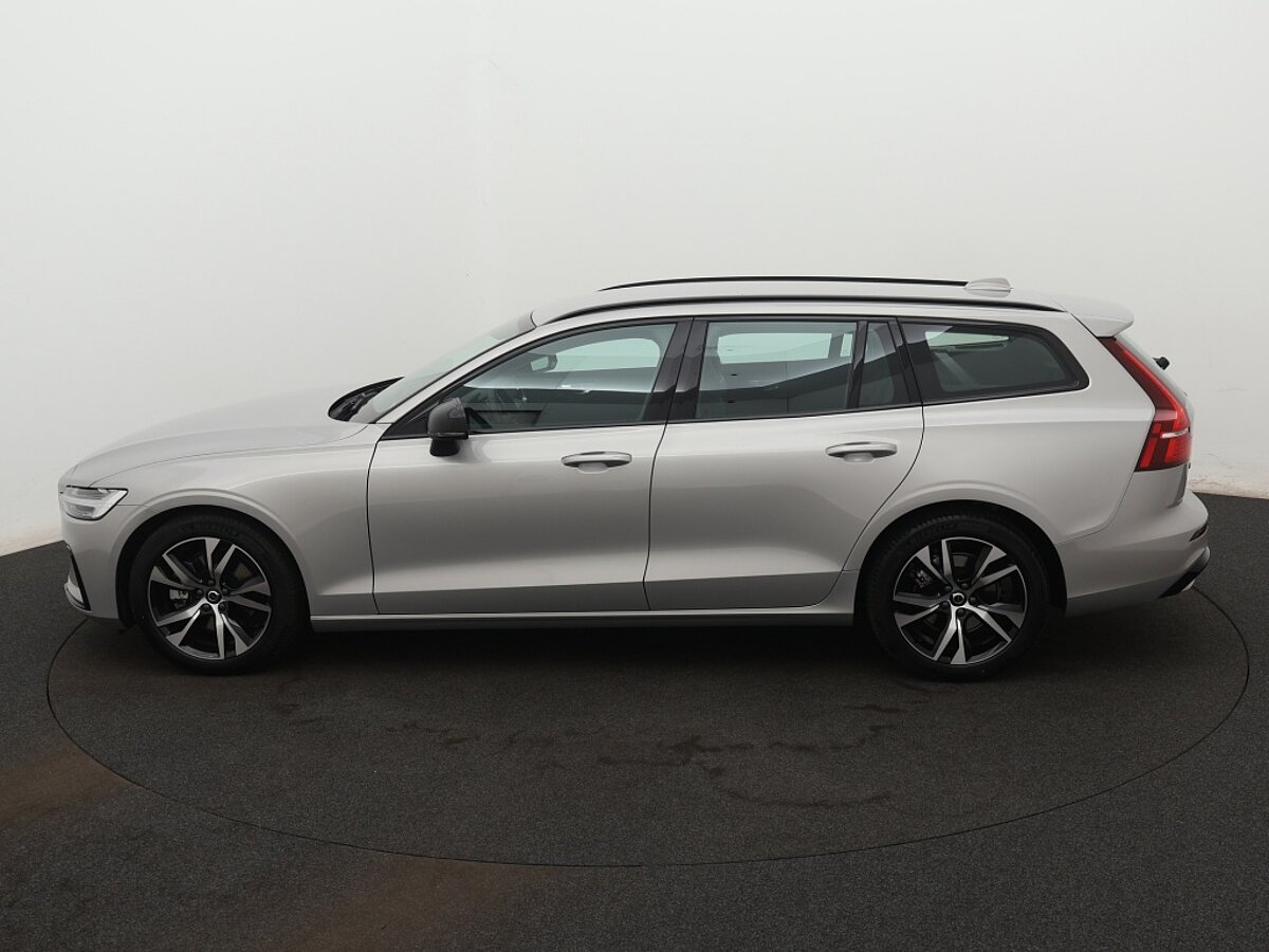 40349731 volvo v60 2 0 b4 plus dark trekhaak 2 01