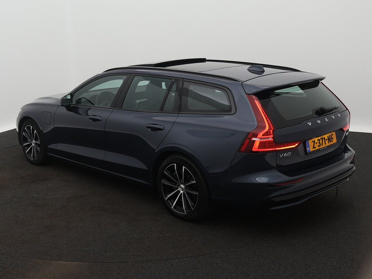 41146693 volvo v60 2 0 t6 awd dark panorama dak trekhaak sportstoelen 3 02