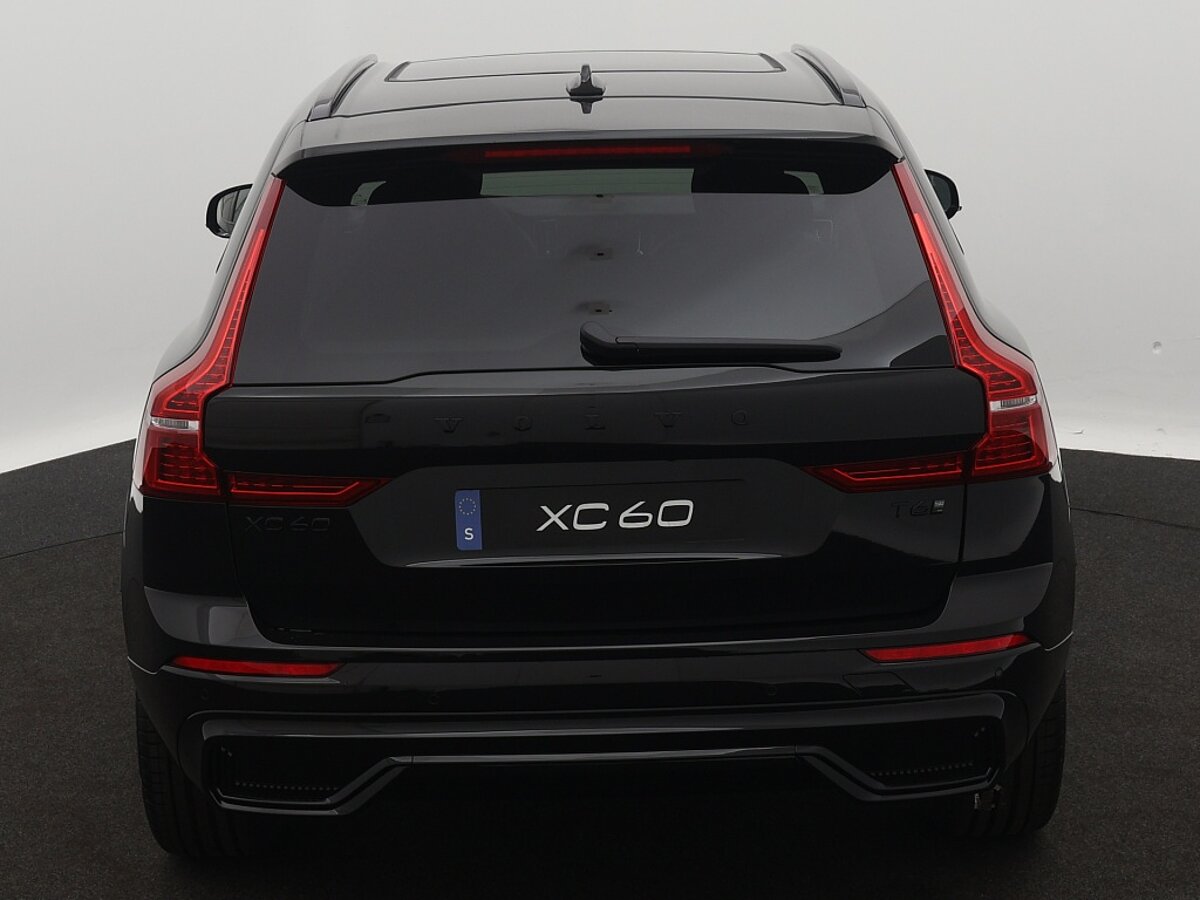 42125406 volvo xc60 2 0 t6 awd plus black edition 9 02