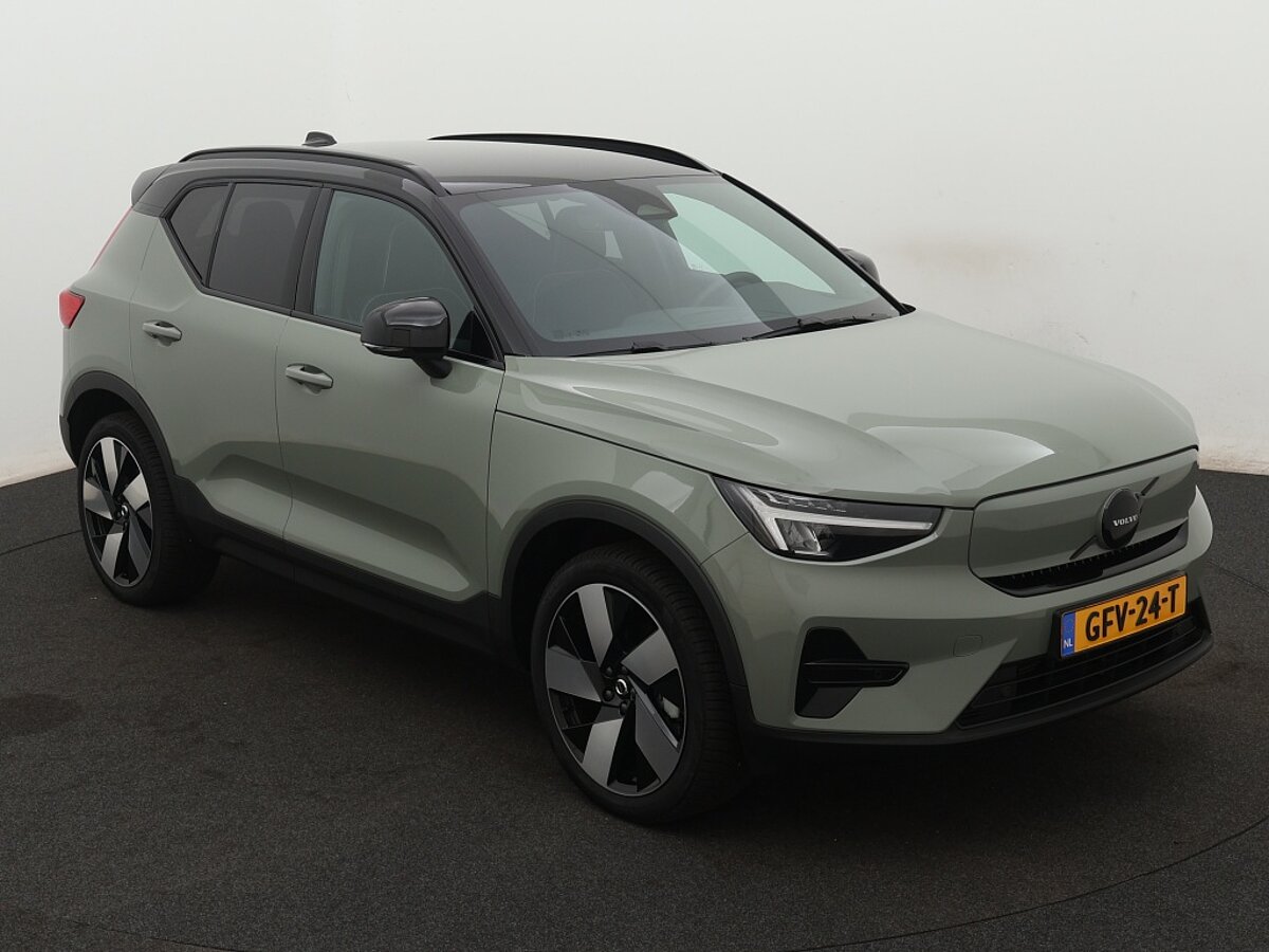 40111857 volvo xc40 extended plus 82 kwh 7 02