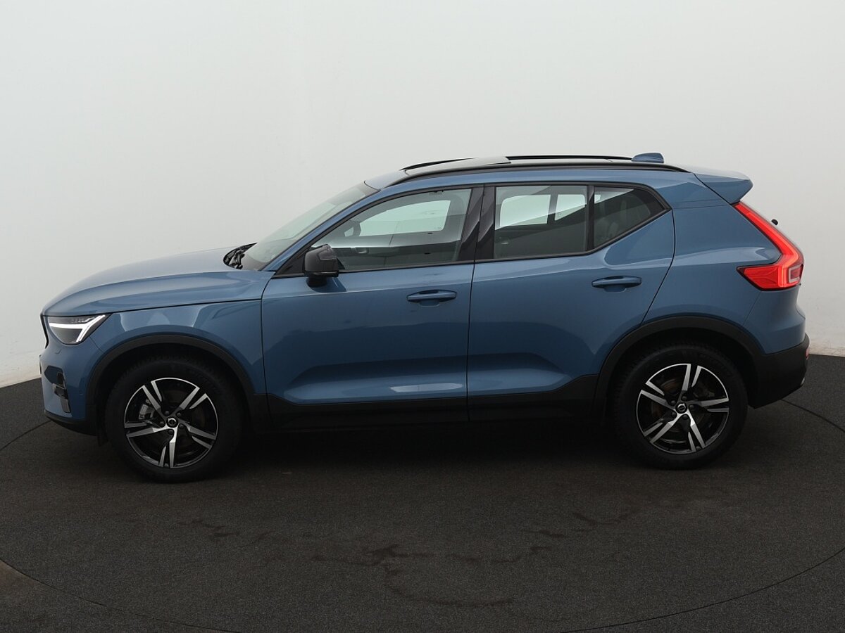 40780568 volvo xc40 2 0 b3 plus dark panoramadak 2 04