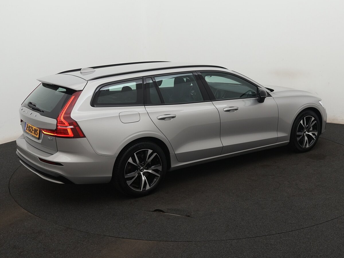 40448999 volvo v60 2 0 b4 plus dark trekhaak 10