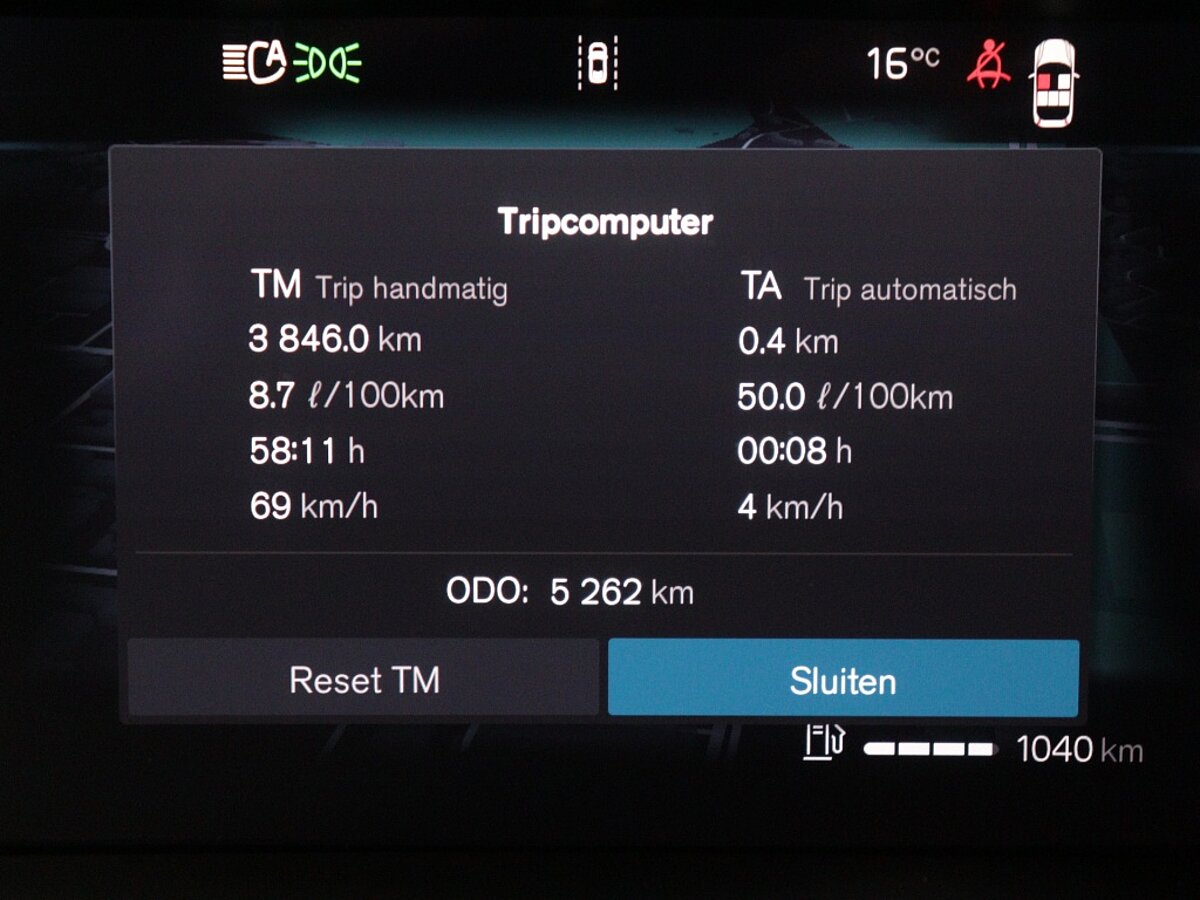 42399918 volvo v60 2 0 b4 plus dark trekhaak f5cf47