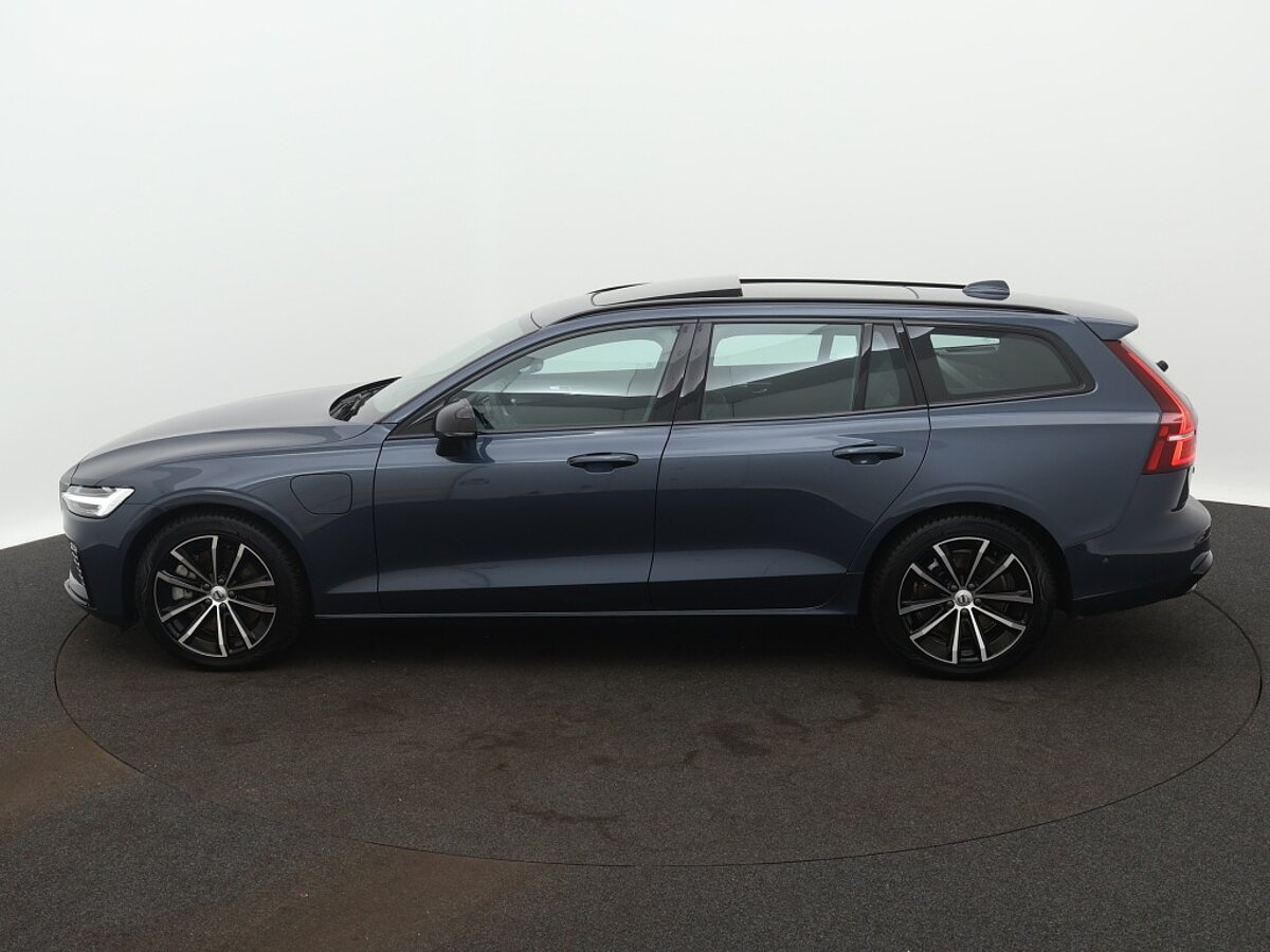 41943502 volvo v60 2 0 t6 awd plus dark trekhaak 360a camera panorama dak 2