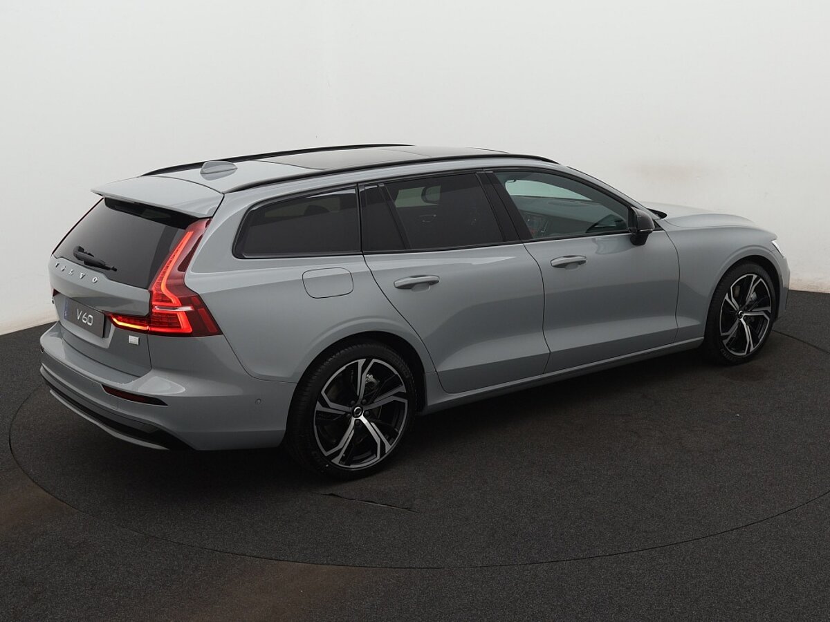 42455185 volvo v60 2 0 t6 awd ultimate dark 55