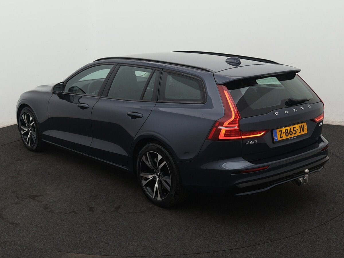 40721335 volvo v60 2 0 b4 plus dark 3 05