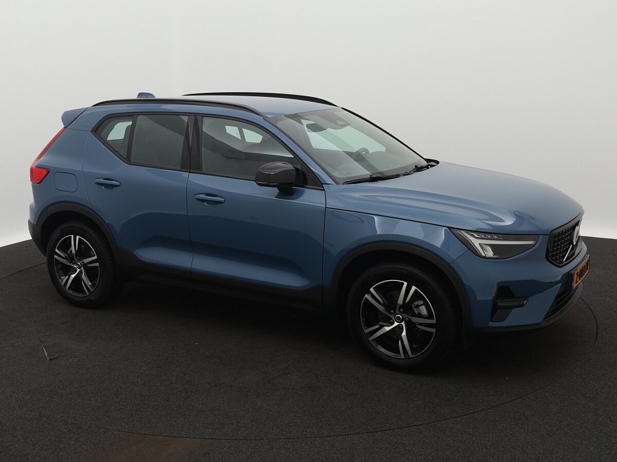 40891189 volvo xc40 2 0 b4 plus dark 5b65bf