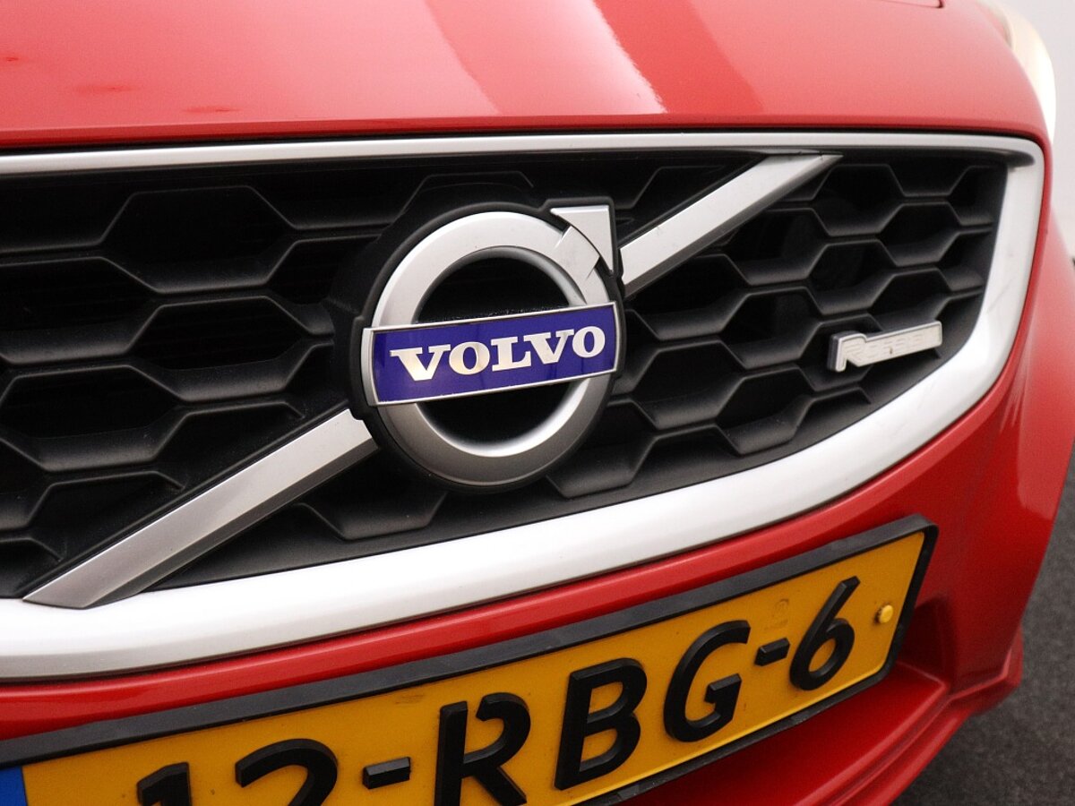 40298848 volvo c30 2 0 r edition origineel nl dealer onderhouden 2f12d5