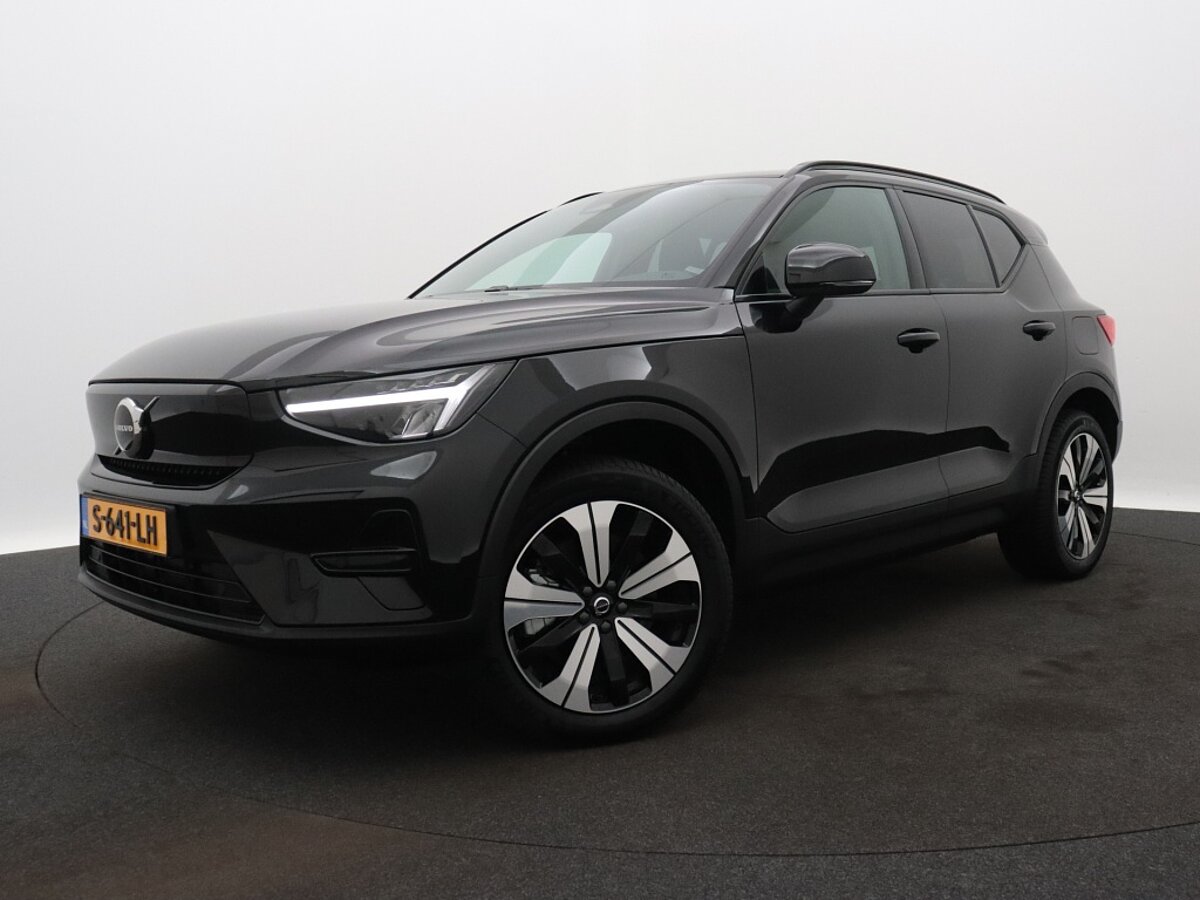 38361151 volvo xc40 recharge core trekhaak camera all season banden 86