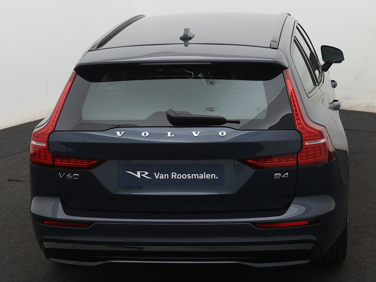 40173625 volvo v60 v60 b4 plus dark harman kardon audio nieuw uit voorraad 9 05