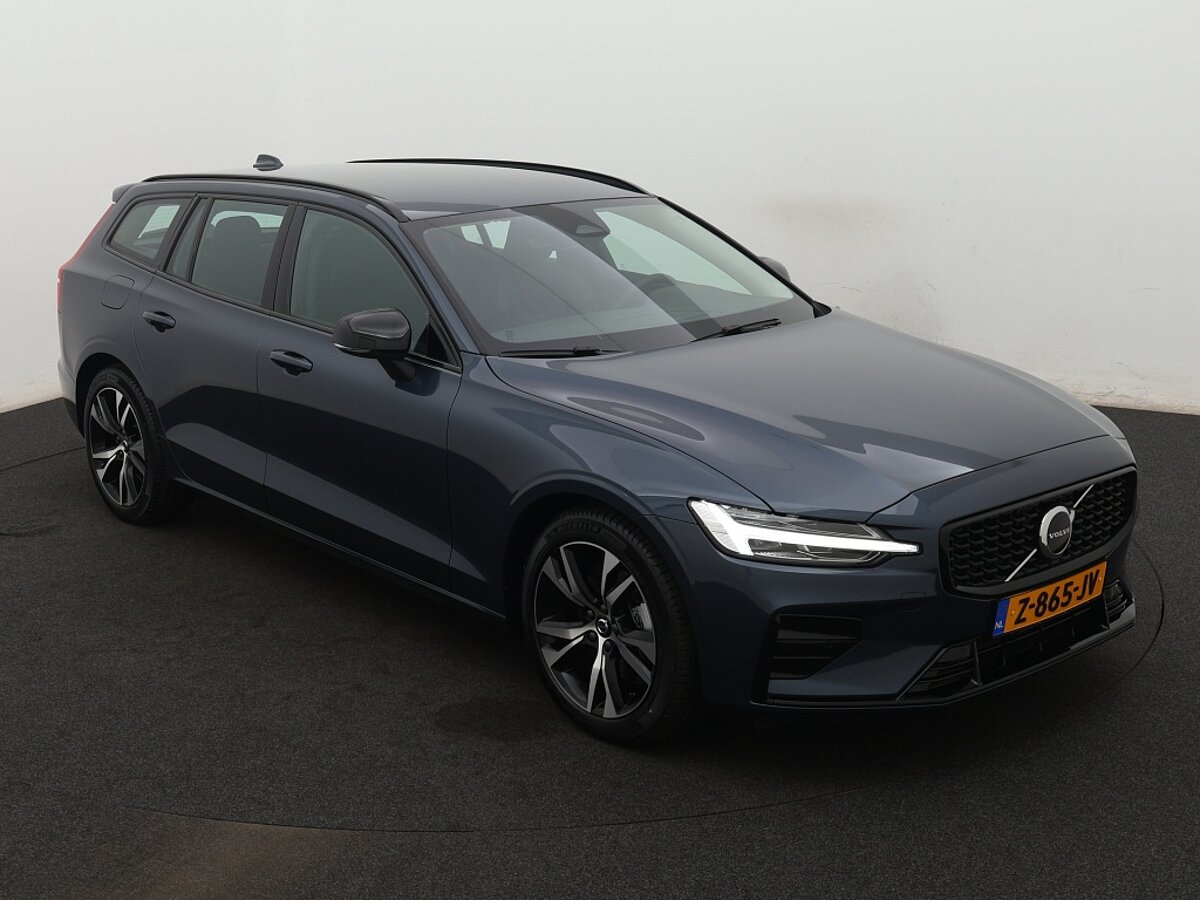 40721335 volvo v60 2 0 b4 plus dark 7 05