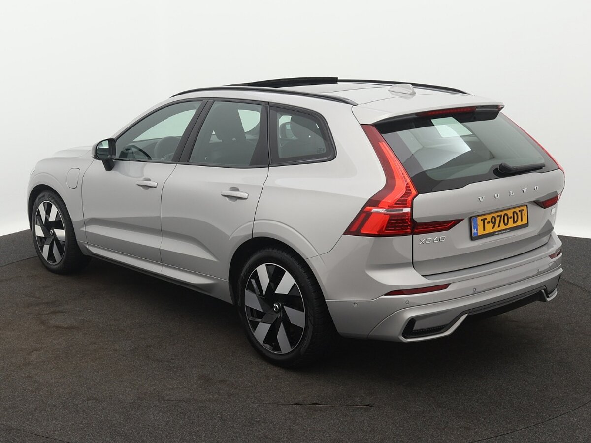 42018545 volvo xc60 2 0 t6 awd ultimate dark 3