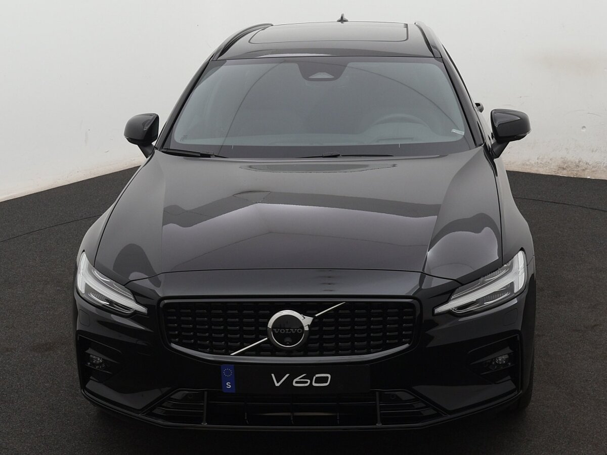 42352243 volvo v60 2 0 b3 ultimate dark 8 04