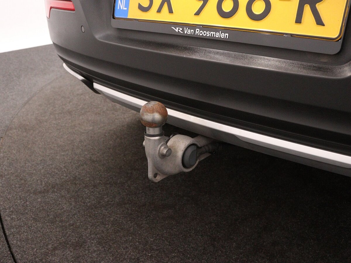 42730229 volvo xc40 2 0 t4 inscription panoramadak stoelen elektr trekhaak 57