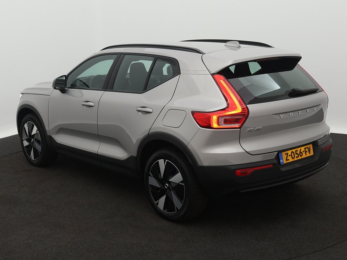 41294340 volvo xc40 extended plus 82 kwh 3 02