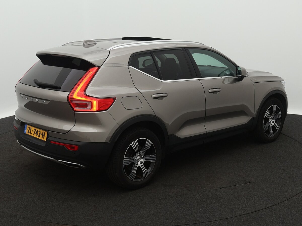 41010343 volvo xc40 2 0 t4 inscription panorama dak leder stoelverwarming 10