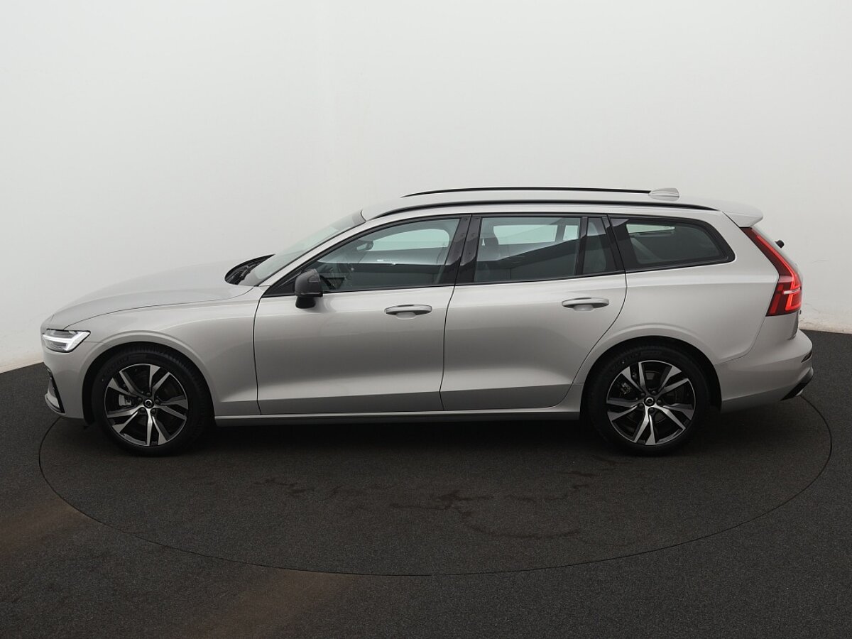 40448999 volvo v60 2 0 b4 plus dark trekhaak 2 05