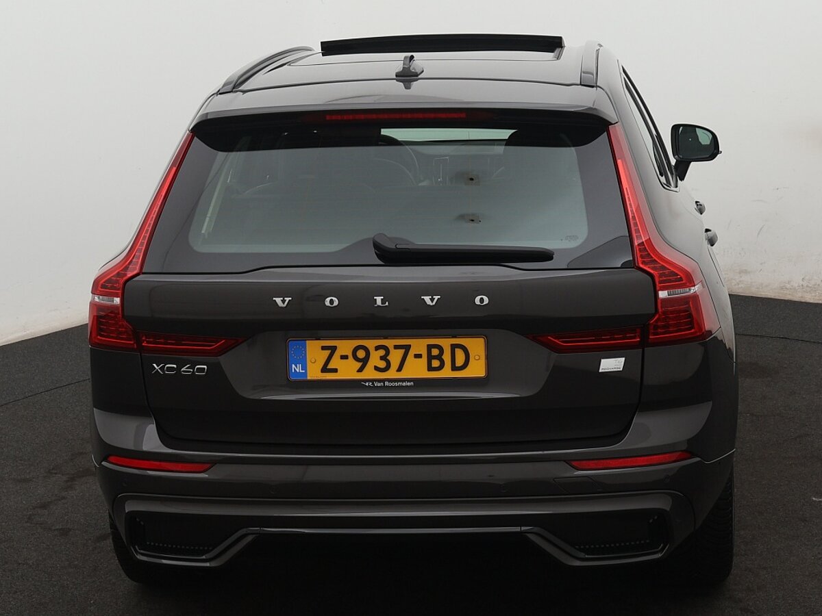 40262519 volvo xc60 2 0 t6 awd plus dark trekhaak panoramadak 360a camera 67