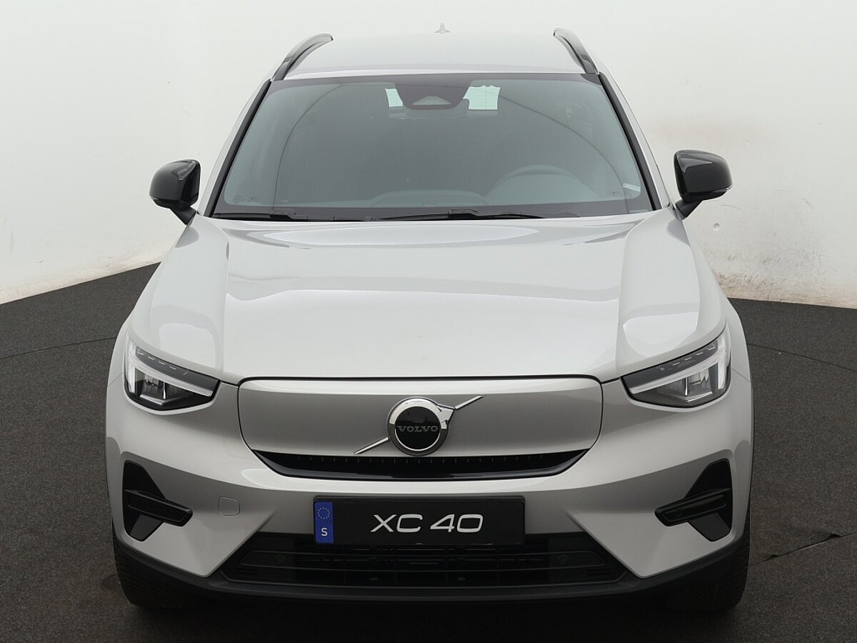 38406680 volvo xc40 extended plus 82 kwh 9 16