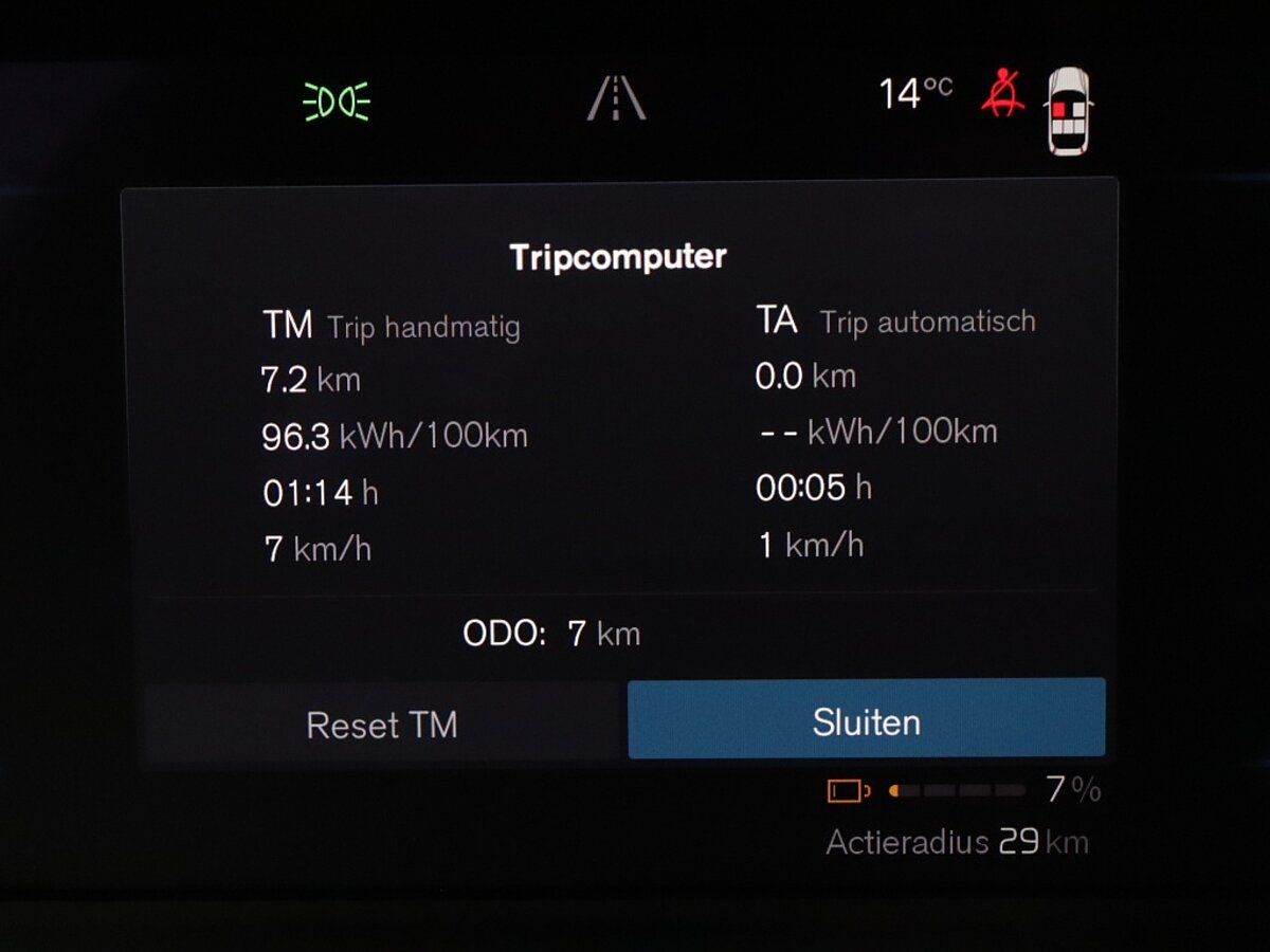 39483147 volvo c40 extended plus 82 kwh panorama dak stoelverwarming camera d413a3