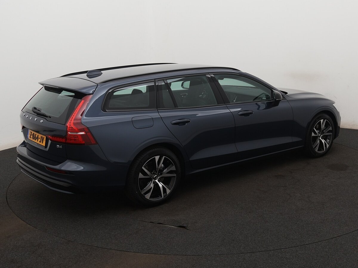 40448969 volvo v60 2 0 b4 plus dark trekhaak 10