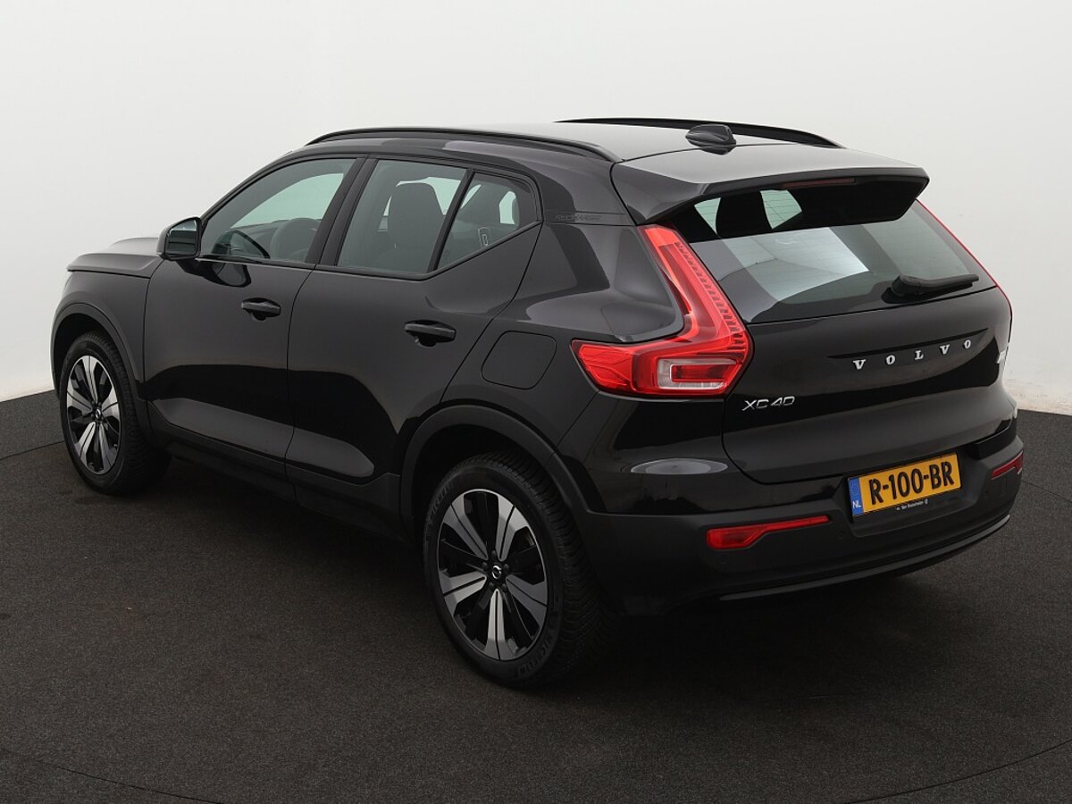 37728979 volvo xc40 recharge plus 70 kwh 3 05