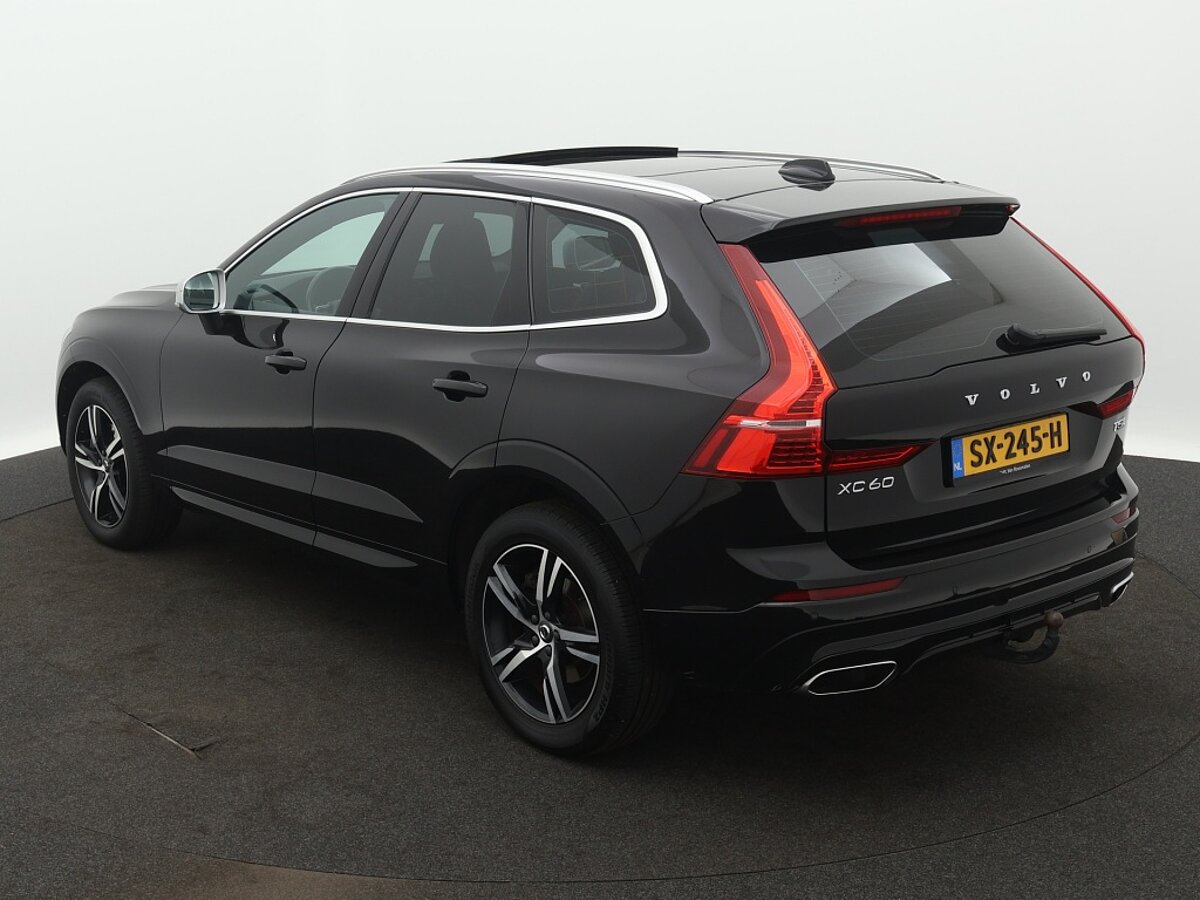 41564854 volvo xc60 2 0 t5 r design panorama dak trekhaak 3 02