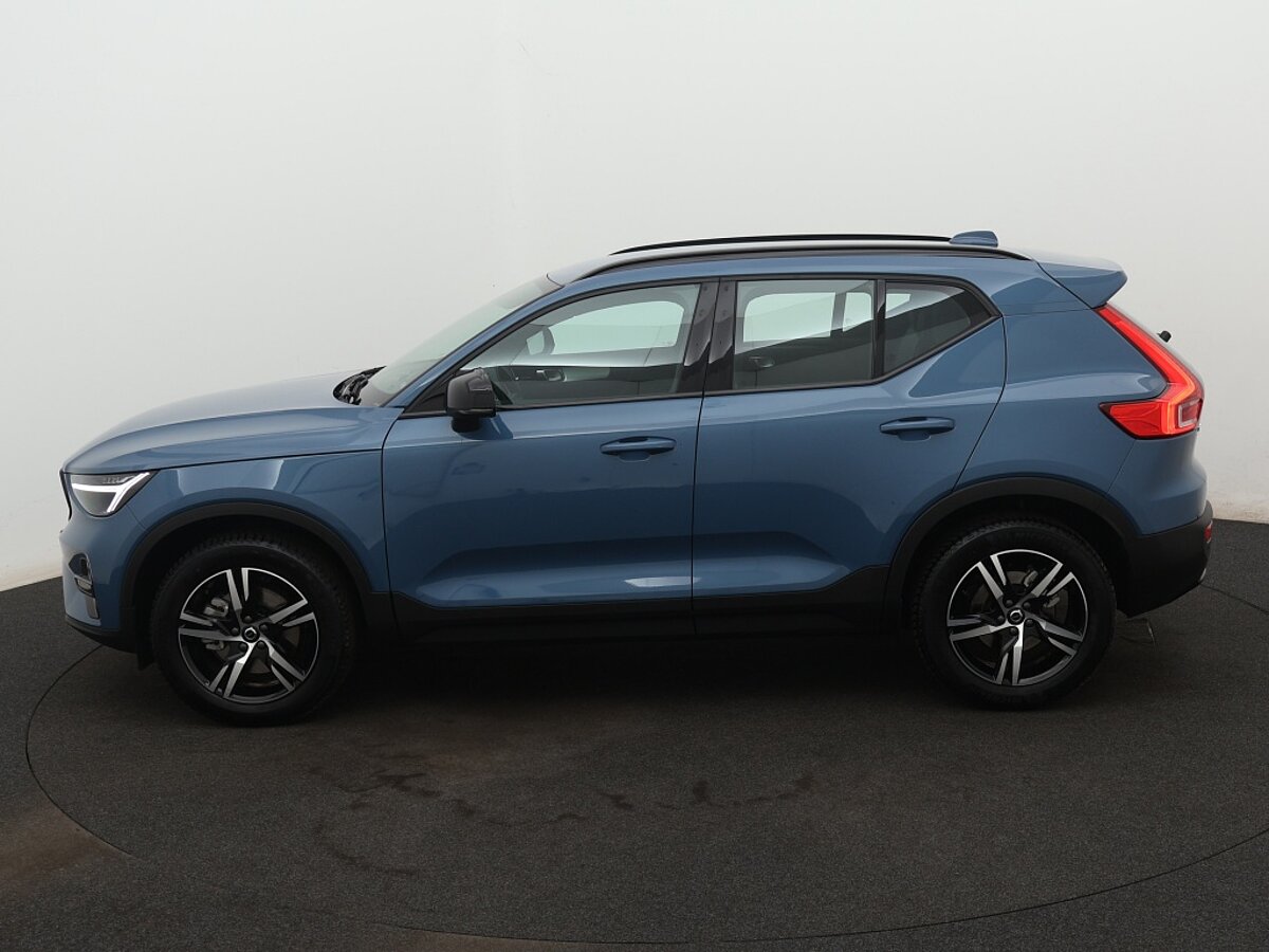 40098635 volvo xc40 2 0 b4 plus dark 2