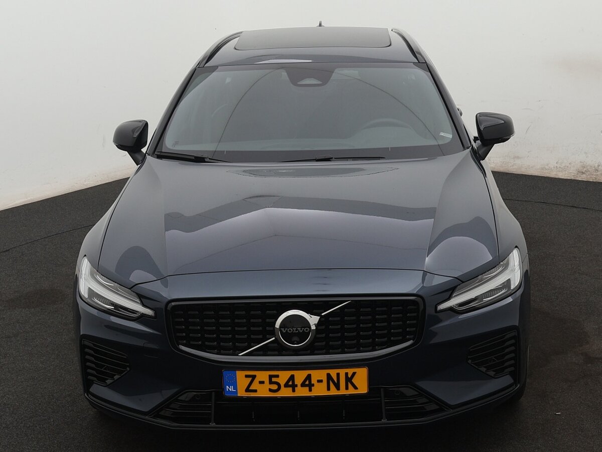 40020627 volvo v60 2 0 t6 awd plus dark 8 04