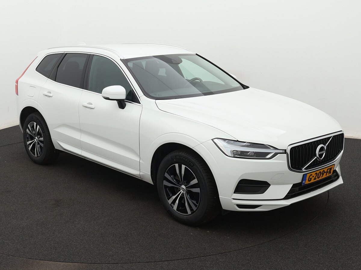 38351136 volvo xc60 2 0 t5 momentum pro polestar engineered harman kardon 8 02