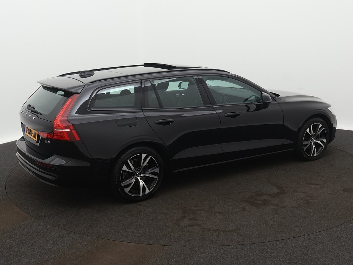 41657999 volvo v60 2 0 b3 plus dark panoramadak harman kardon 75