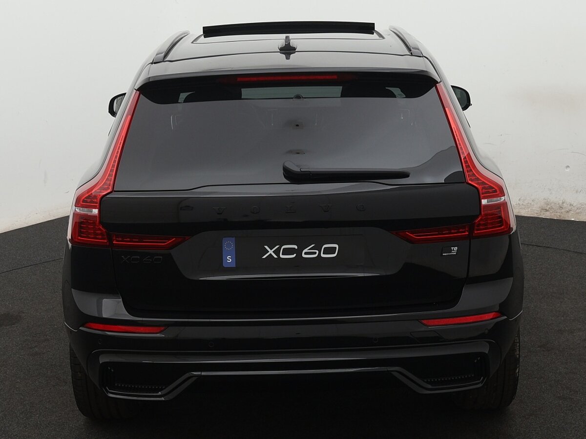 38829003 volvo xc60 2 0 t8 awd ultimate black ed luchtvering 360 camera geluid 9 03