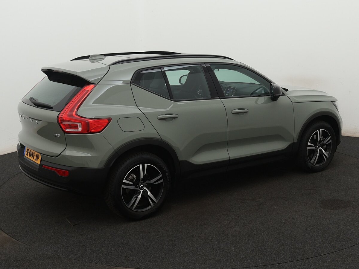 40231316 volvo xc40 2 0 b3 plus dark 65